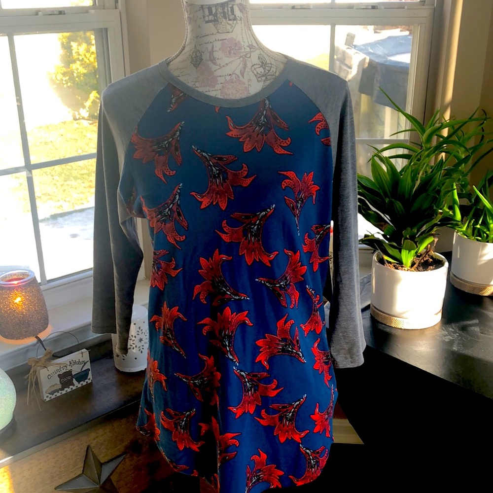LuLaRoe Randy - Picture 1 of 4